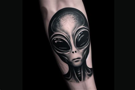 qual o significado da tatuagem do etezinho|125+ Tatuagens de ETs, Extraterrestres e OVNIs。